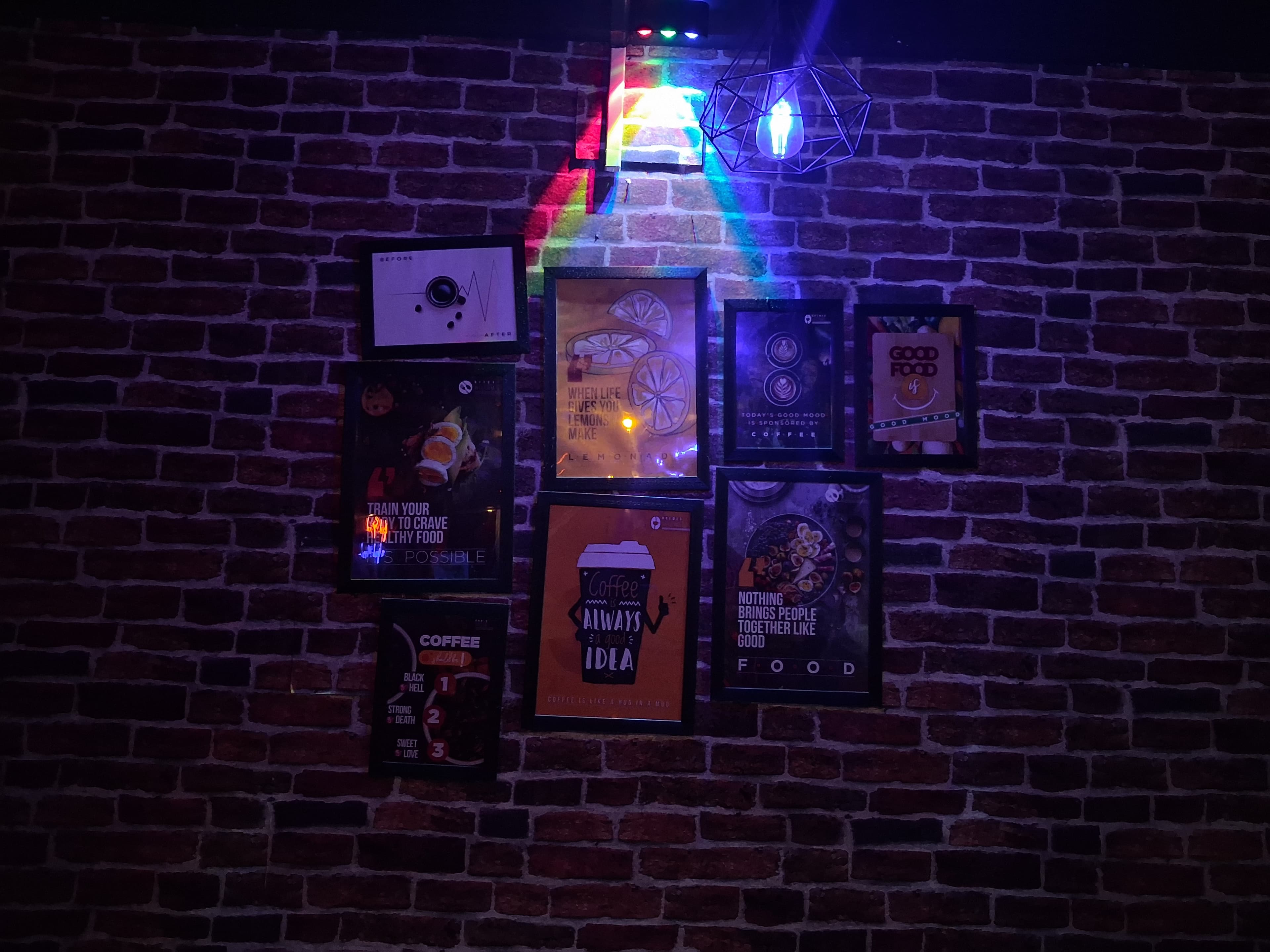 Pizza Hub Interior Details